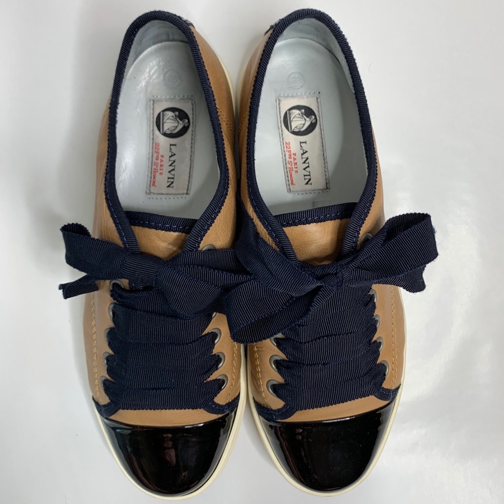 Super cute Lanvin brown leather sneakers